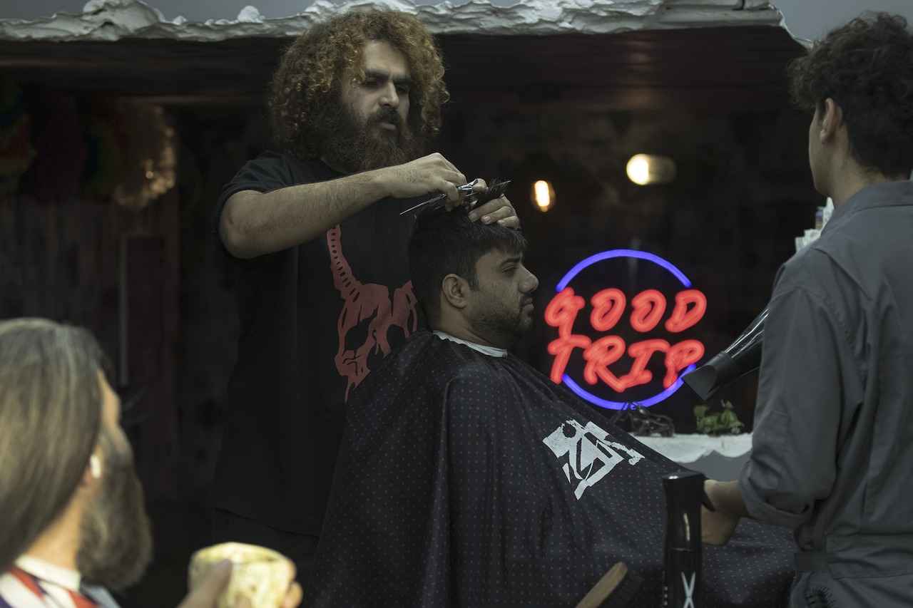 Best Haircut Style for Round Face: Flattering Cuts That Enhance Your Features Best Haircut Style for Round Face: Flattering Cuts That Enhance Your Features